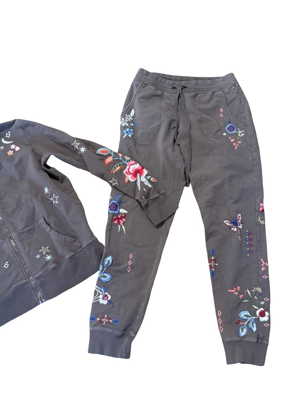 Johnny Was Embroidered Hoodie & Jogger Set with Multicolor Floral Motifs - Picture 4 of 6